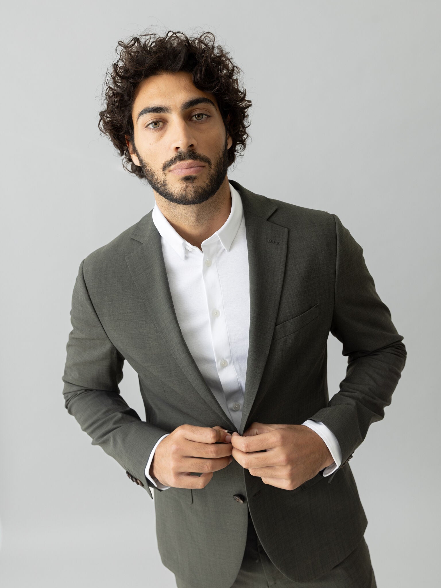 Modelshot / Dark Green / Detail